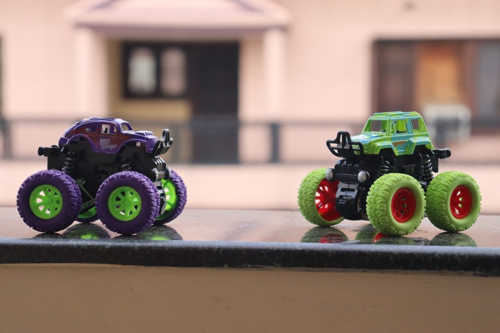Toys Car Miniature Monster Truck  - atulpathria / Pixabay