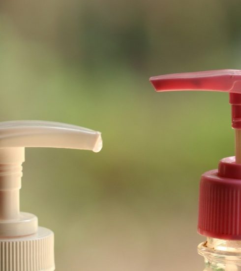 Handwash Bottle Sanitizer Hygiene  - ElenzaPhotograhy / Pixabay